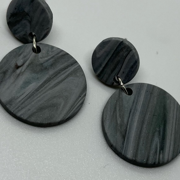 Handcrafted Clay Earrings - Picture 3 of 4